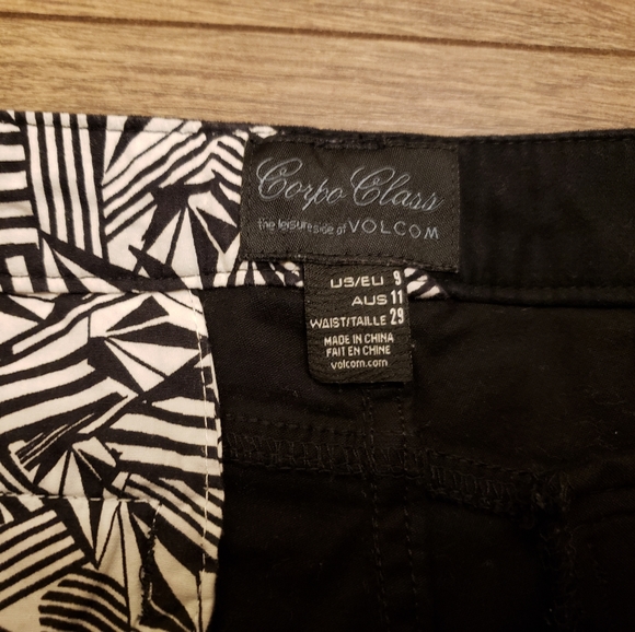 Volcom Pants, Size 9 - Picture 7 of 8